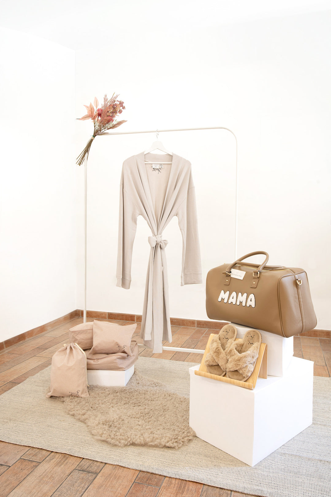 Curated Mom Bundles |The Mama Bag Pre-Packed & Giftable Essentials