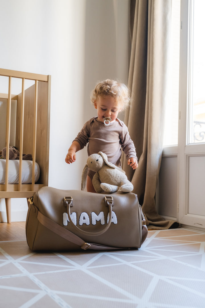 The Mama Bag Weekender + Free Packing Cubes